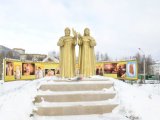 Памятник святым Петру и Февронии